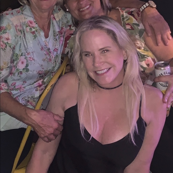 Meet your Posher, Laurie - Picture 1 of 1